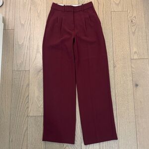 Aritzia Effortless Pant Burgundy Size 0